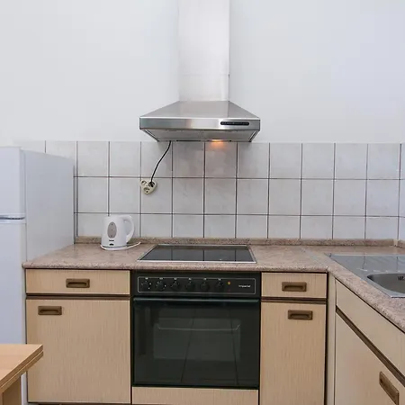 By The Sea Brist, Makarska - 15465 Apartment *