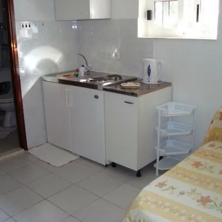 By The Sea Brist, Makarska - 15465 Apartment Brist